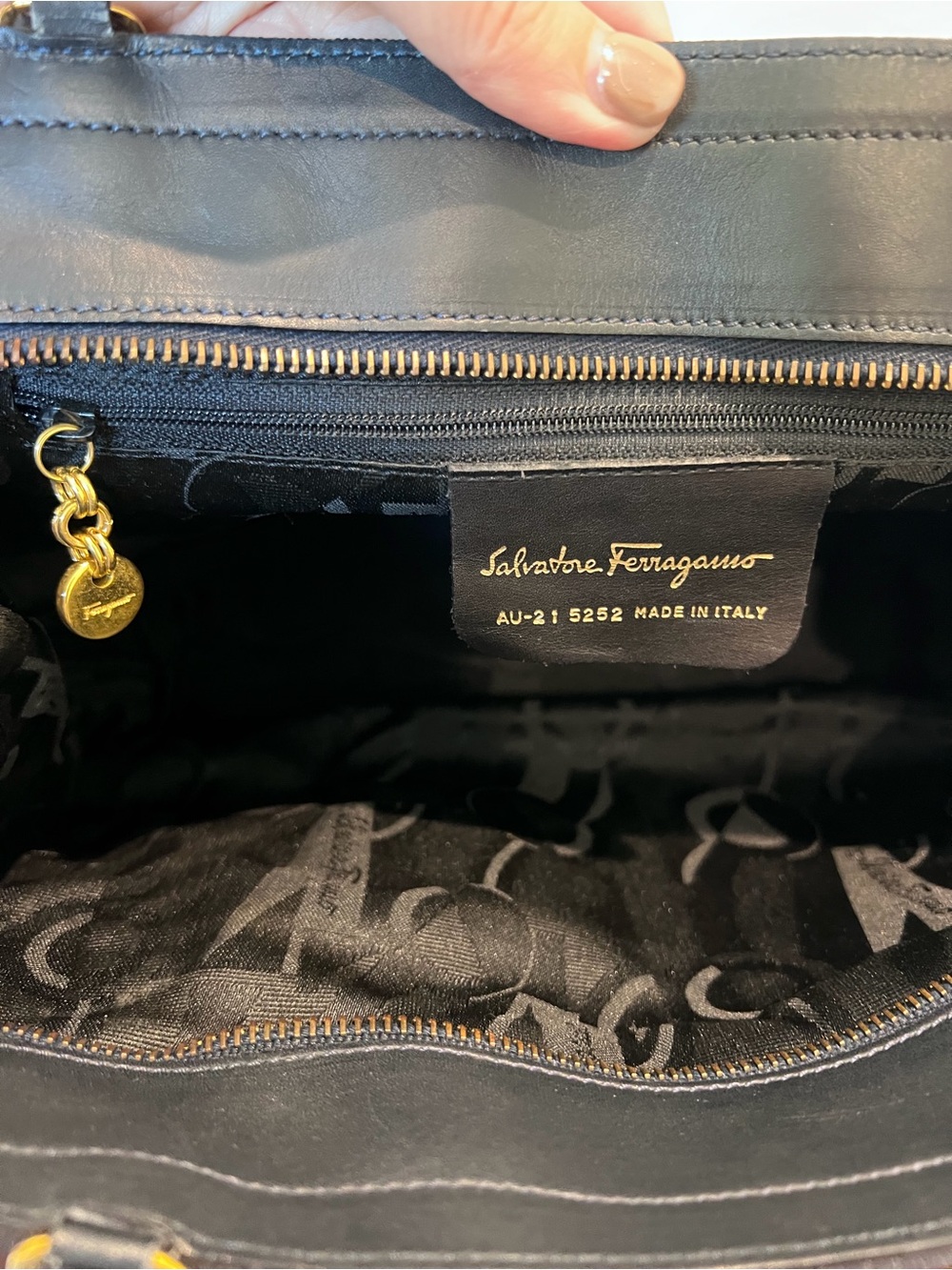 Vintage Salvatore Ferragamo Navy Grosgrain Vara Chain Tote Bag - Picture 6 of 6